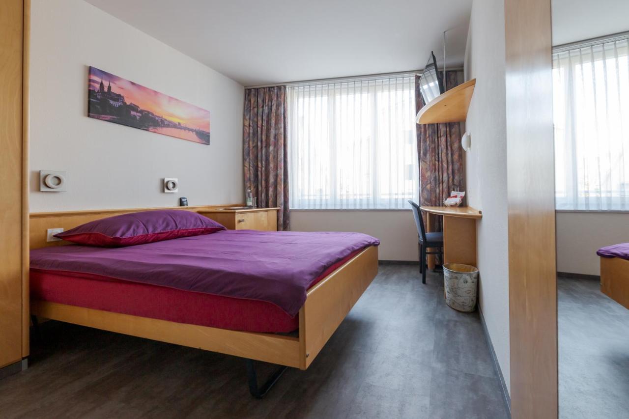 Hotel Rynach Reinach  Εξωτερικό φωτογραφία