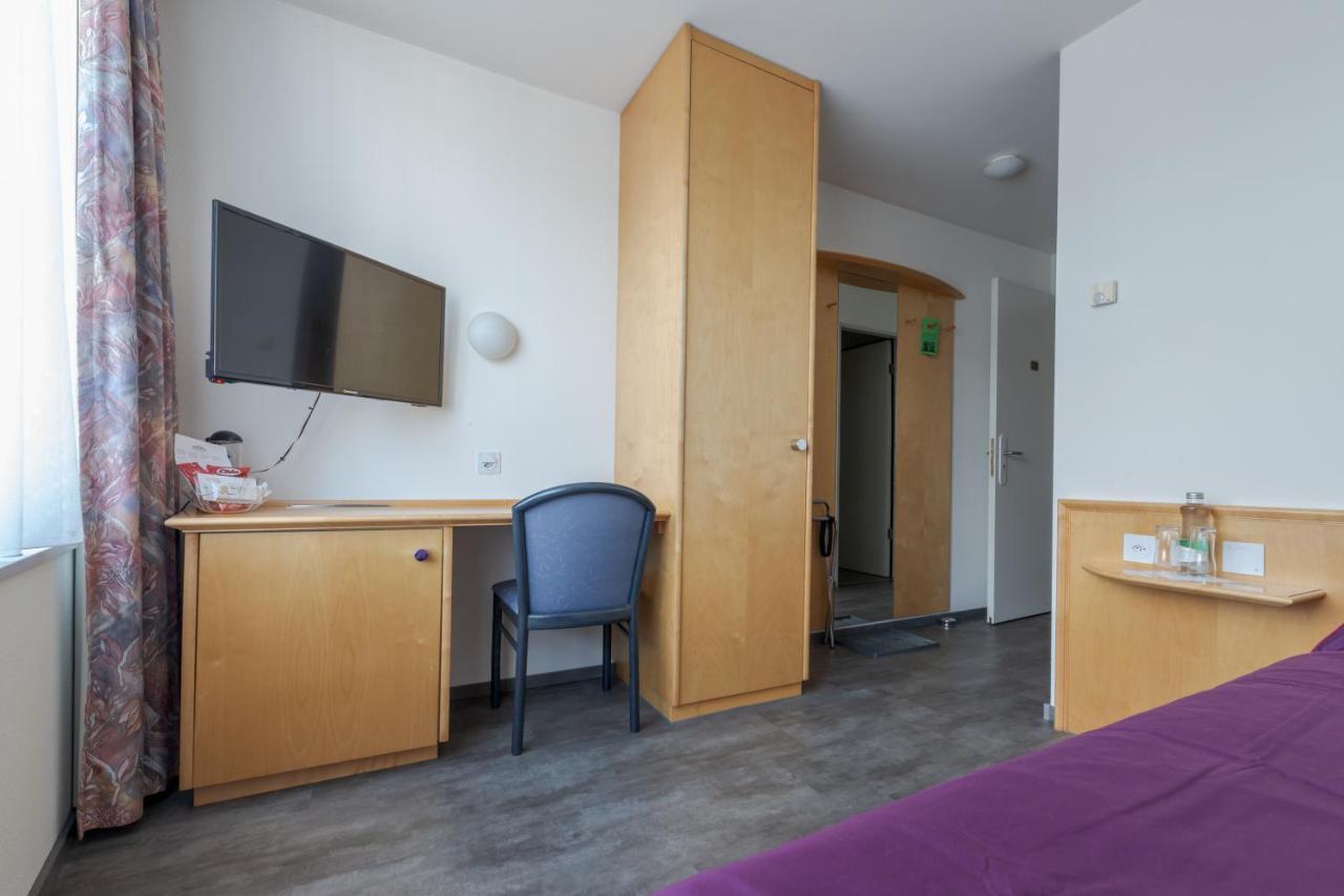 Hotel Rynach Reinach  Εξωτερικό φωτογραφία